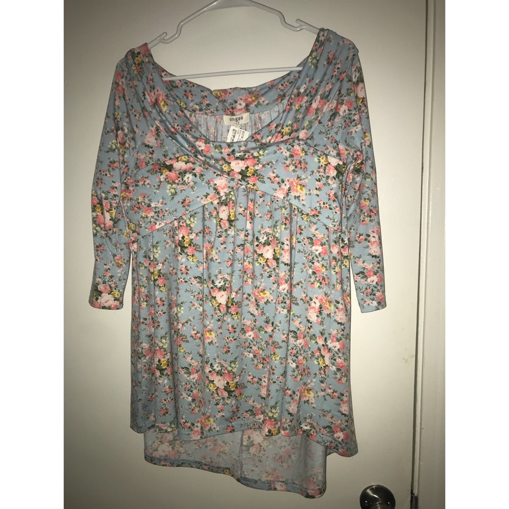 NWT Umgee blue floral top
